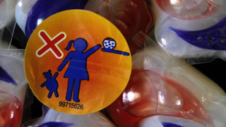 El fabricante Tide sobre el viral de las cápsulas de detergente: "no es culpa nuestra que los adolescentes sean estúpidos"<em></em>